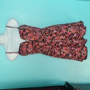 Material Girl Floral dress. SIZE MEDIUM  juniors